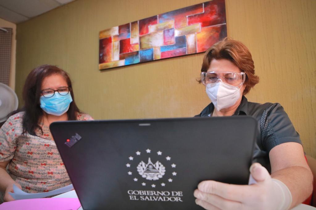 Gobierno del Presidente Bukele listo para reducir la brecha digital en el sistema educativo gobierno-del-presidente-bukele-listo-para-reducir-la-brecha-digital-en-el-sistema-educativo