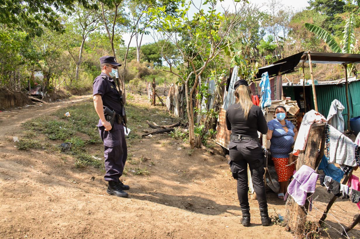 PNC realiza diferentes operativos y patrullajes a favor de la seguridad de las familias de Chinameca, San Miguel pnc-realiza-diferentes-operativos-y-patrullajes-a-favor-de-la-seguridad-de-las-familias-de-chinameca-san-miguel