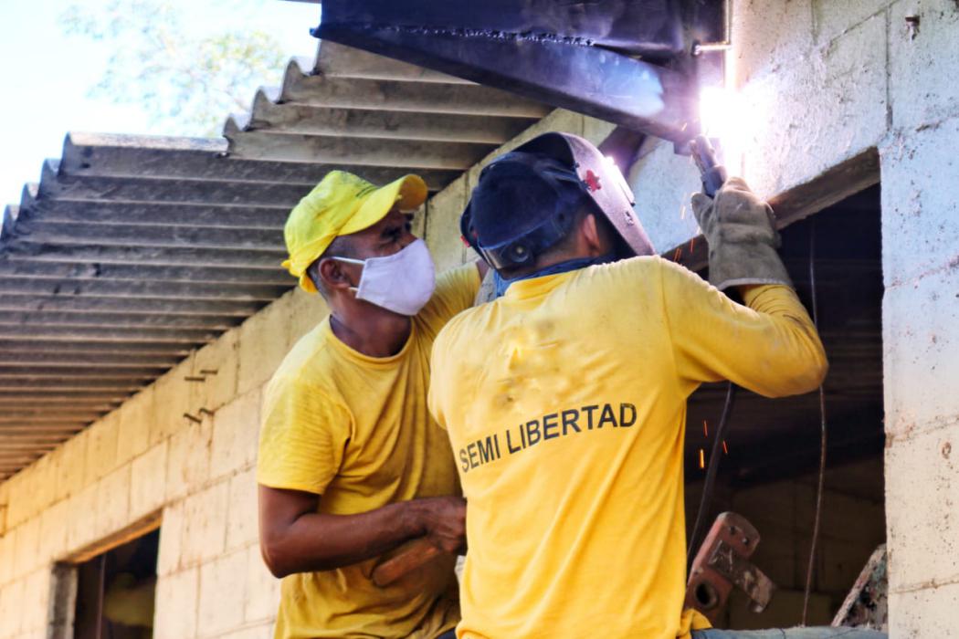 Privados de libertad en fase de confianza restauran subdelegación policial de Acajutla privados-de-libertad-en-fase-de-confianza-restauran-subdelegacion-policial-de-acajutla
