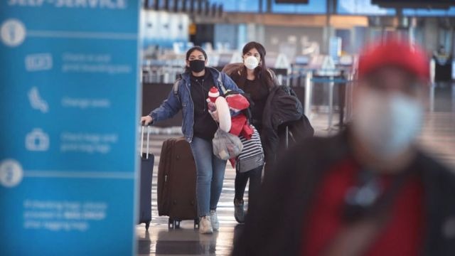 China restringe a sus ciudadanos los viajes al extranjero por aumento de casos de COVID-19 china-restringe-a-sus-ciudadanos-los-viajes-al-extranjero-por-aumento-de-casos-de-covid-19