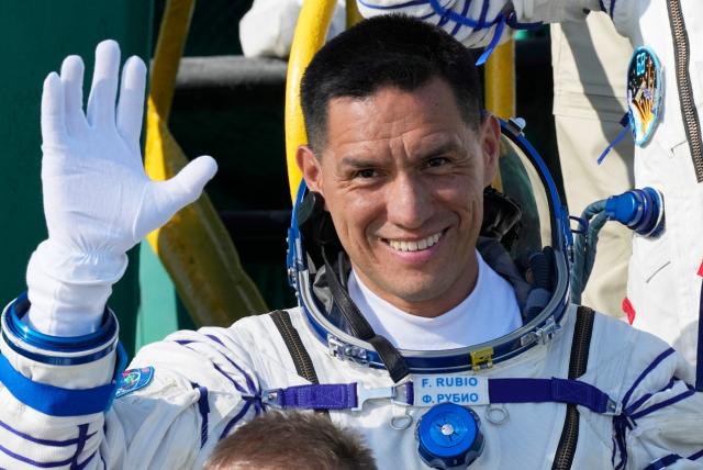 para-mi-es-un-gran-orgullo-representar-al-pueblo-salvadoreno-astronauta-frank-rubio