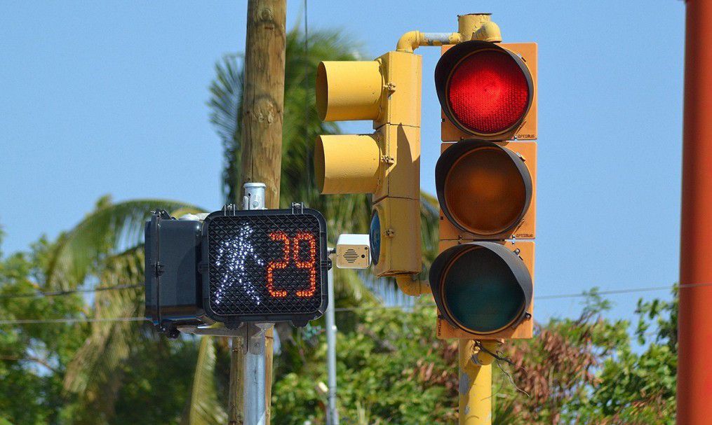 Instarán más de 2 mil semáforos inteligentes en el país instaran-mas-de-2-mil-semaforos-inteligentes-en-el-pais