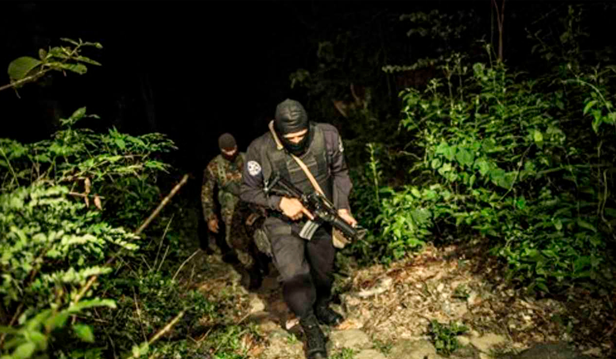 policia-casi-pierde-la-vida-por-impedir-asalto