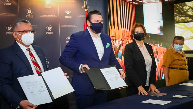 gobierno-y-ues-firman-convenio-para-iniciar-la-construccion-de-dos-sedes-universitarias