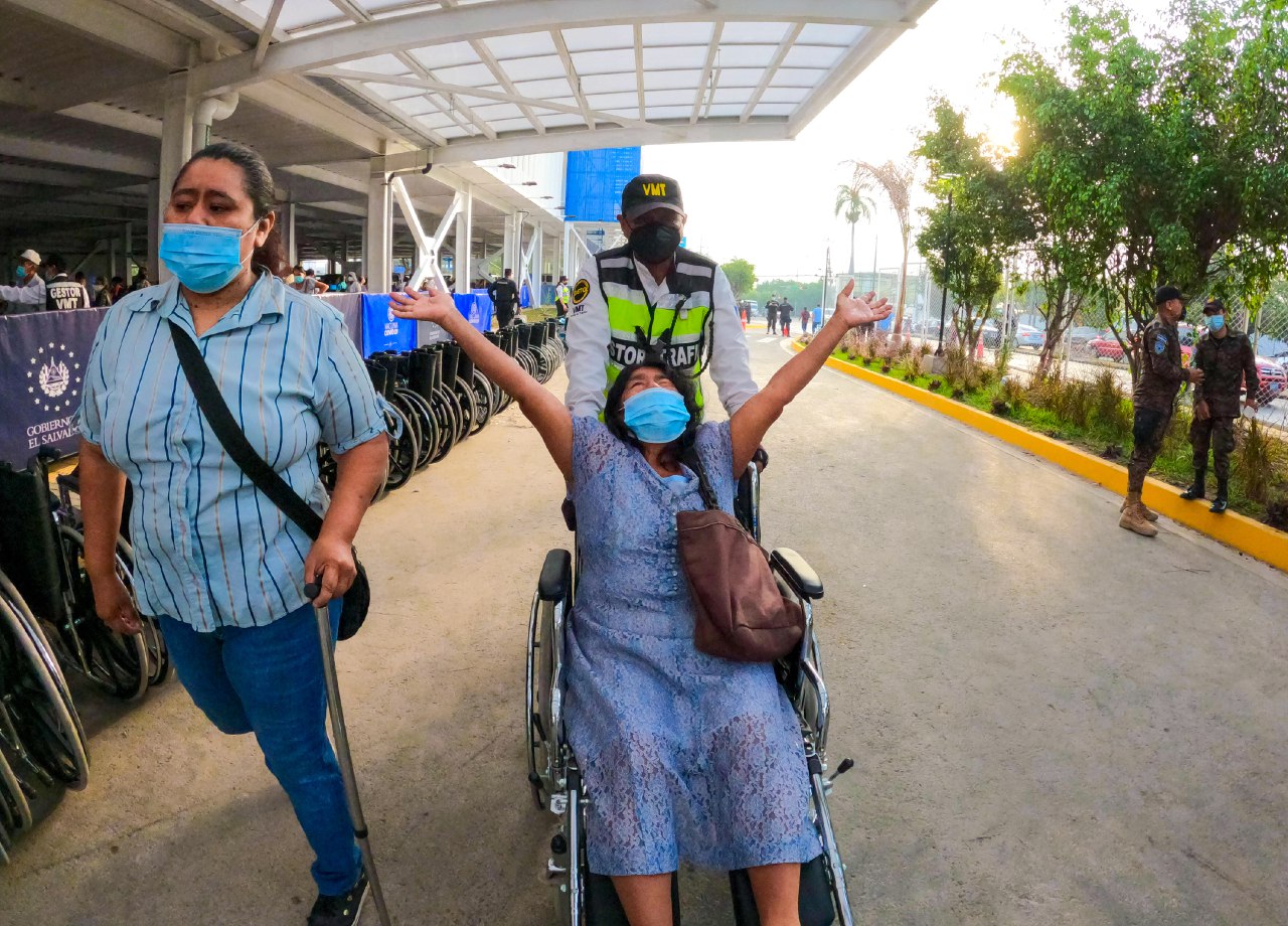 Megacentro de Vacunación listo este jueves para recibir a más salvadoreños que se inmunizarán del COVID19 megacentro-de-vacunacion-listo-este-jueves-para-recibir-a-mas-salvadorenos-que-se-inmunizaran-del-covid19