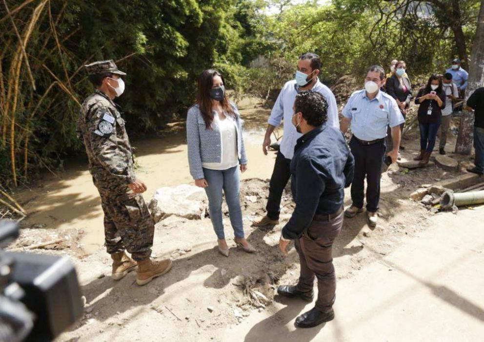 Gobierno construirá viviendas a familias afectadas por desbordamiento de quebrada El Garrobo gobierno-construira-viviendas-a-familias-afectadas-por-desbordamiento-de-quebrada-el-garrobo