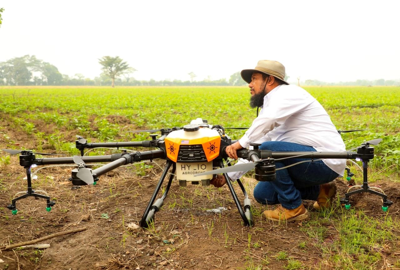 agrodrones-aumentaran-la-eficacia-en-los-procesos-de-fumigacion-de-cultivos