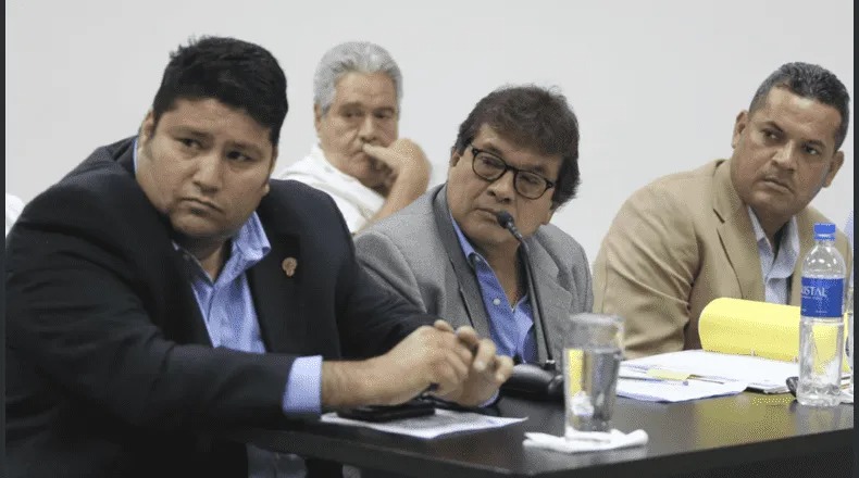 Tres miembros renuncian al Comité Ejecutivo de FESFUT tres-miembros-renuncian-al-comite-ejecutivo-de-fesfut