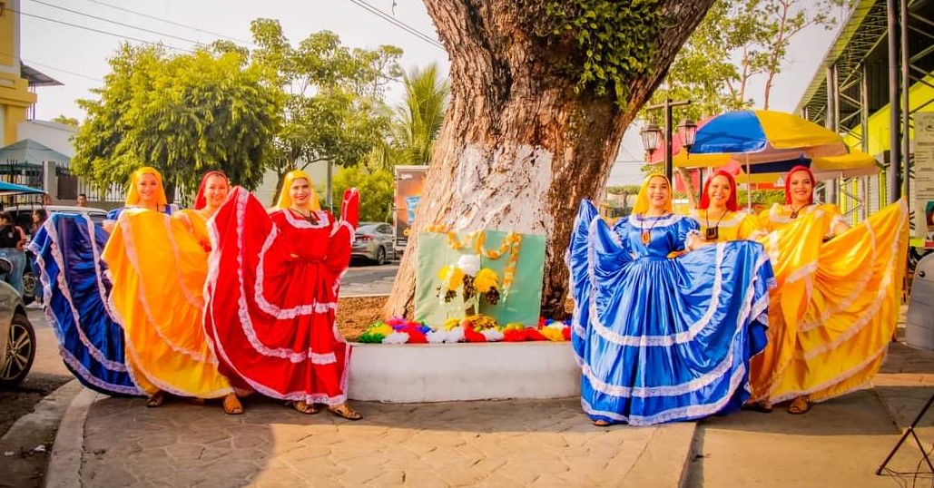 habitantes-de-ilopango-disfrutan-de-las-celebraciones-del-dia-de-la-cruz