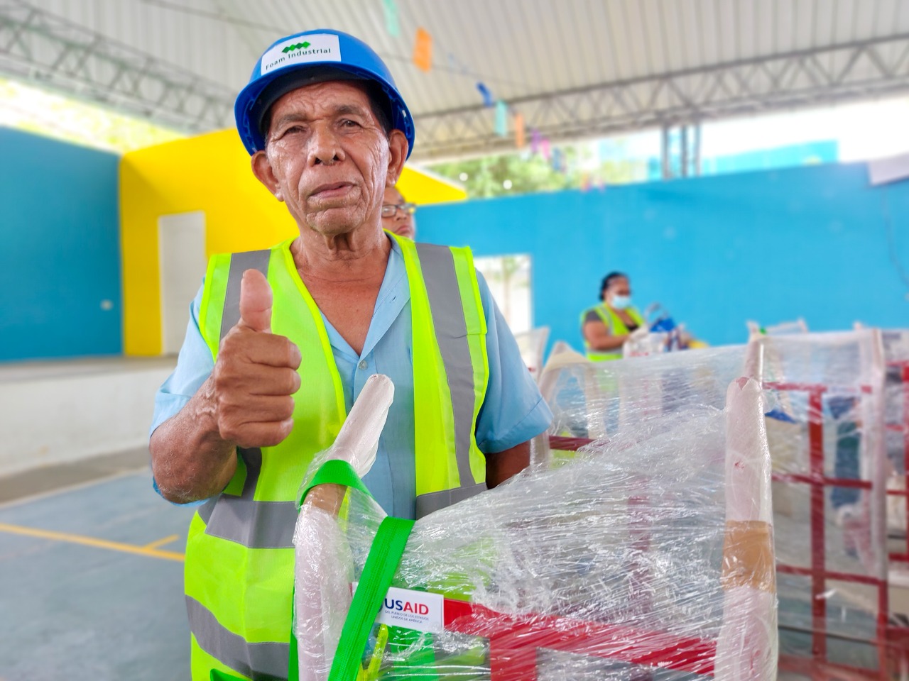 certifican-como-recicladores-oficiales-a-ciudadanos-de-ilopango