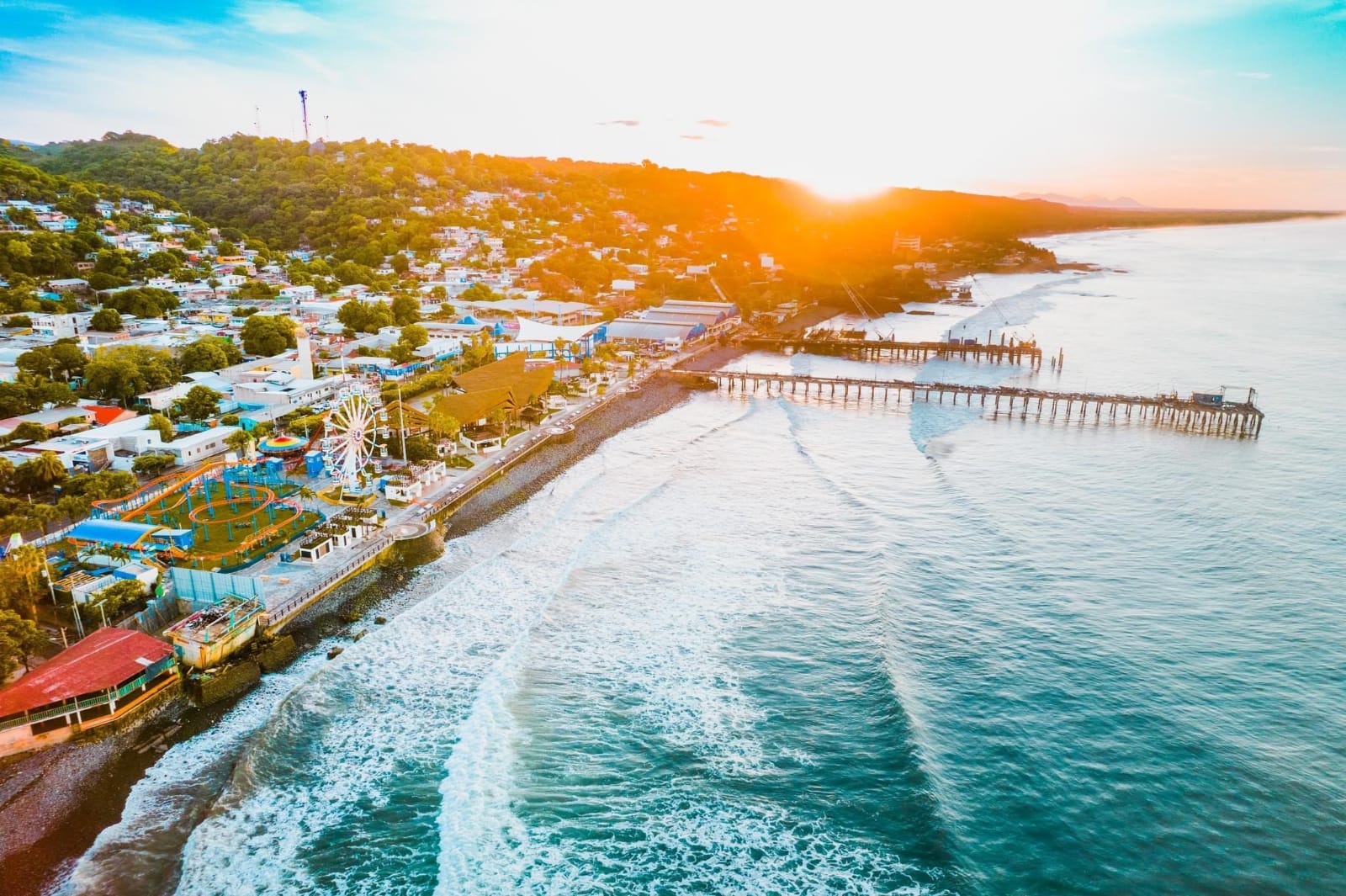 70-de-los-turistas-internacionales-tienen-como-destino-preferido-las-playas-de-surf-city