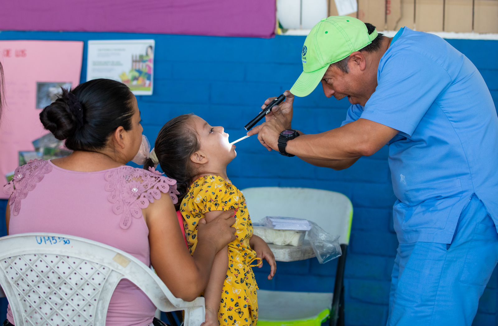 habitantes-aledanos-al-canton-miralvalle-son-beneficiados-con-jornada-medica-en-sonsonate