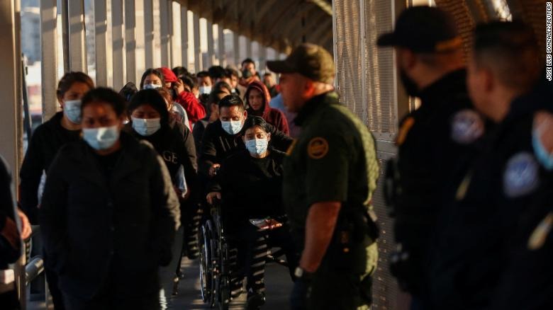 Estados Unidos anula posibilidad de asilo en la frontera con la política Título 42 estados-unidos-anula-posibilidad-de-asilo-en-la-frontera-con-la-politica-titulo-42