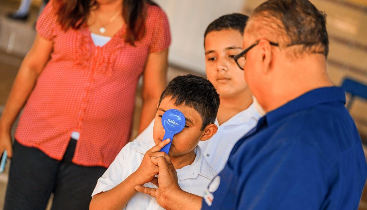 ilopango-desarrolla-programa-de-salud-visual-ventanitas-de-luz