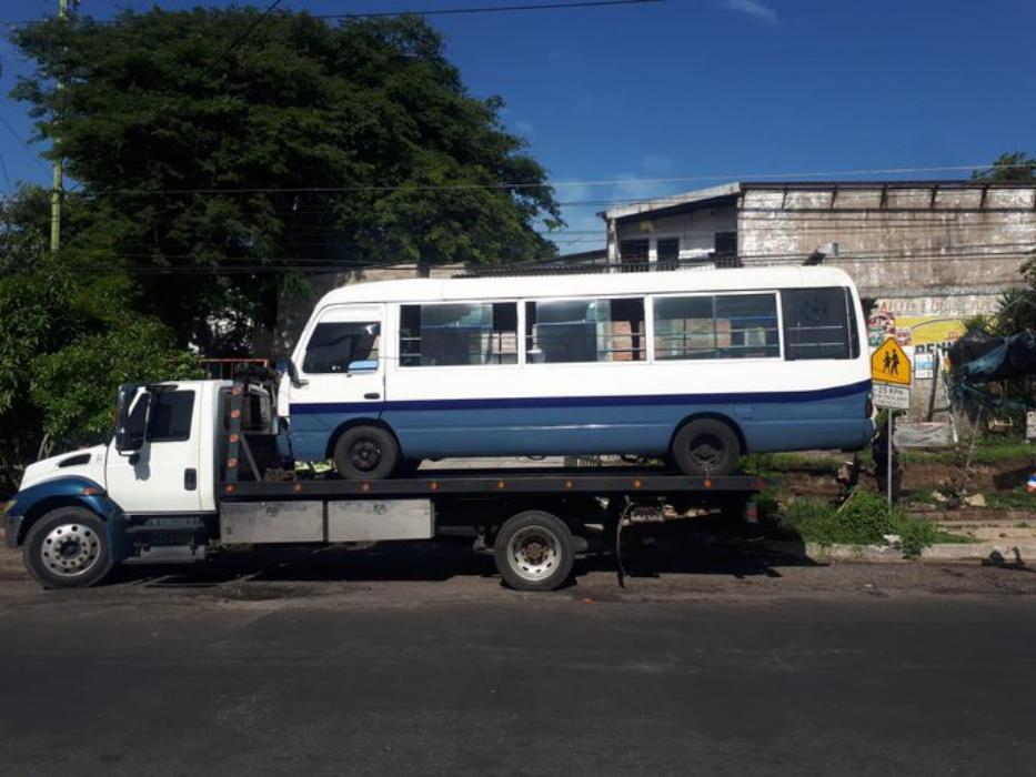 confiscan-transporte-colectivo-que-circulaba-en-contrasentido-en-soyapango