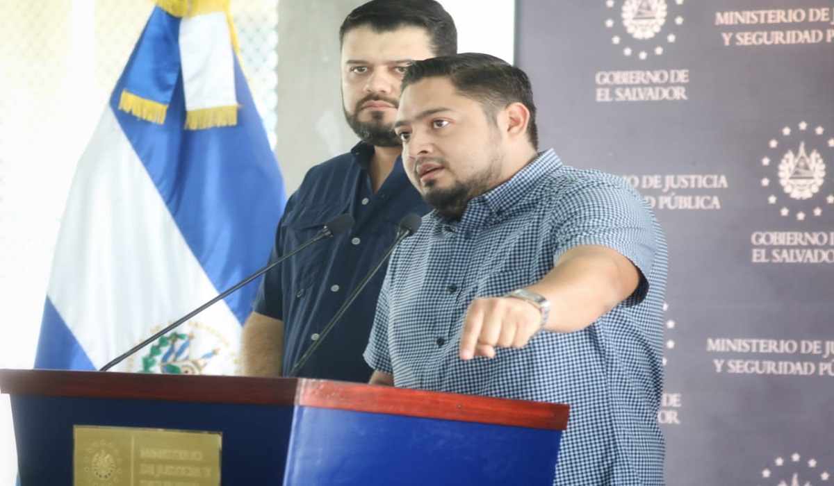 Centros Penales lanza campaña «Prófugos Más Buscados de Regreso a las Rejas» centros-penales-lanza-campana-profugos-mas-buscados-de-regreso-a-las-rejas