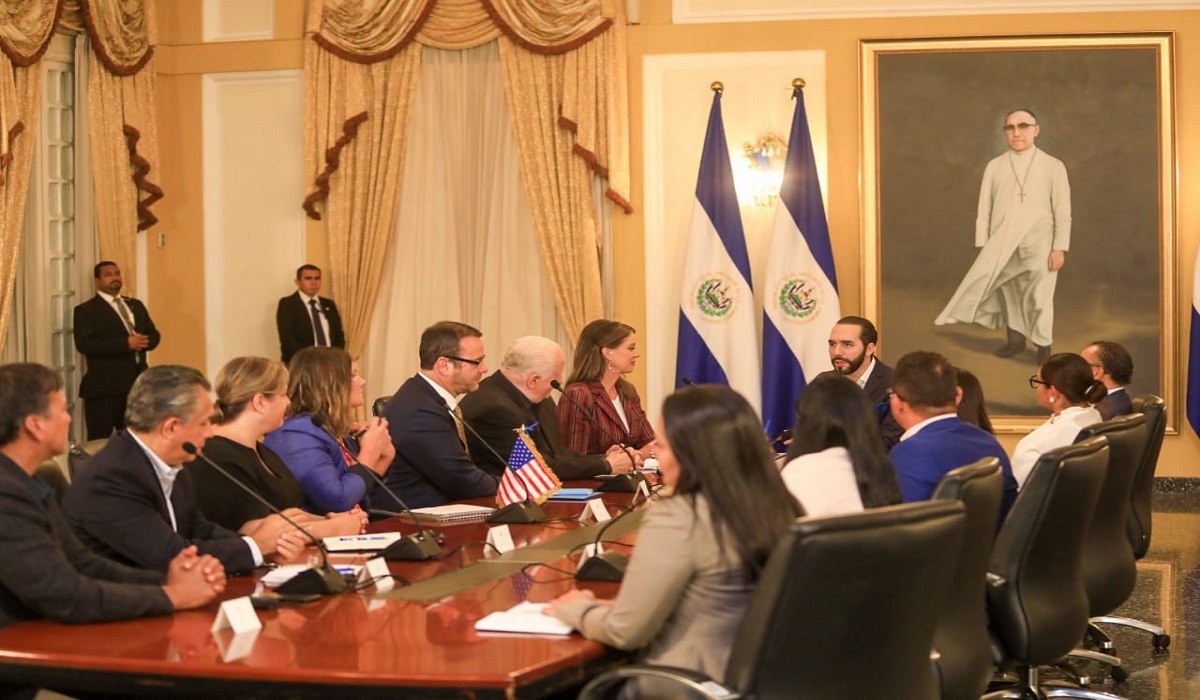 Presidente Bukele recibe a delegación de California para impulsar #SurfCity presidente-bukele-recibe-a-delegacion-de-california-para-impulsar-surfcity