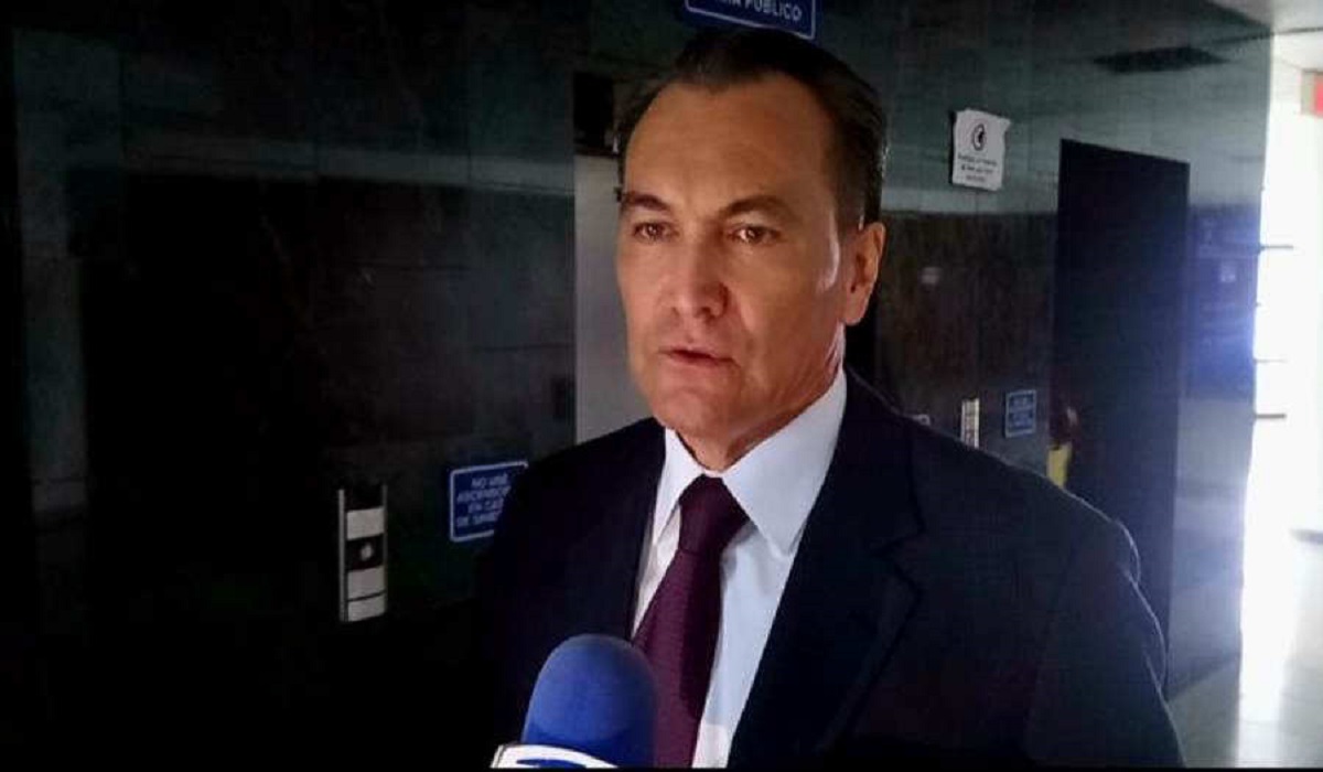 Envían a juicio a exministro de Defensa de Funes por Comercio Ilegal de Armas envian-a-juicio-a-exministro-de-defensa-de-funes-por-comercio-ilegal-de-armas