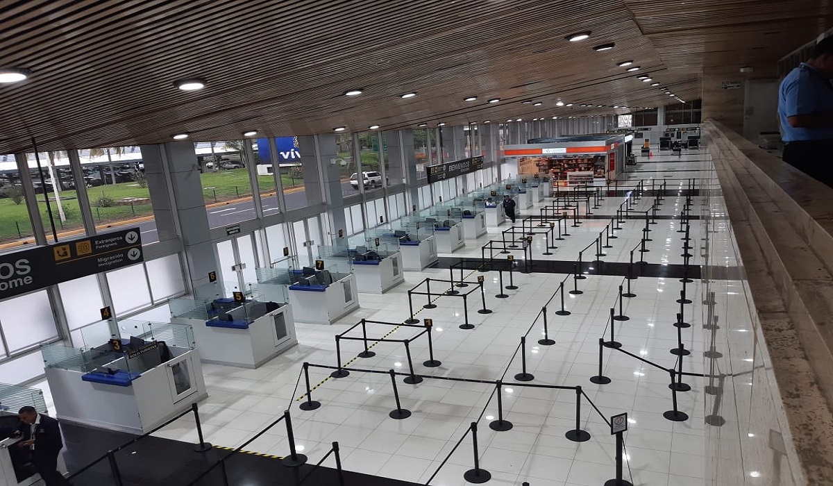 gobierno-continua-con-obras-de-remodelacion-en-aeropuerto-internacional