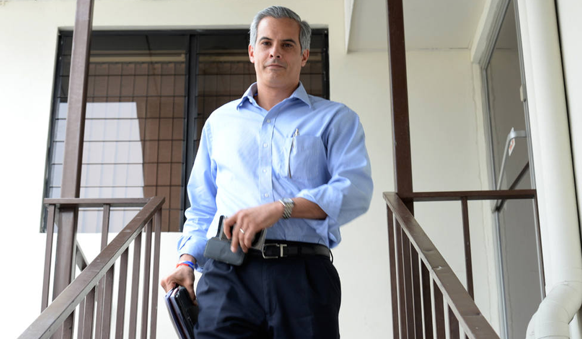 Ciudadano increpa a presidente de ARENA para que devuelvan lo robado ciudadano-increpa-a-presidente-de-arena-para-que-devuelvan-lo-robado