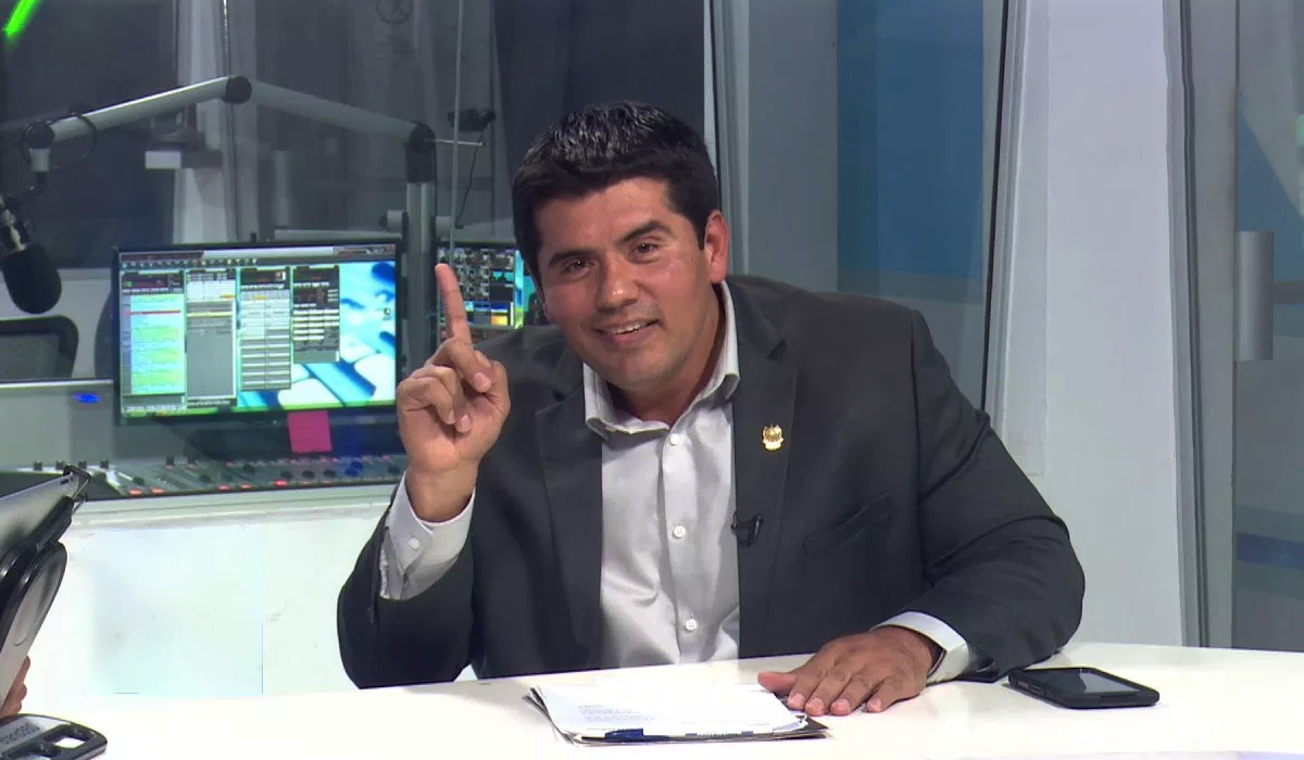 Diputado de ARENA amenaza que si no votan por Calleja después no se vale andar llorando diputado-de-arena-amenaza-que-si-no-votan-por-calleja-despues-no-se-vale-andar-llorando