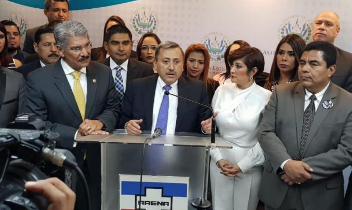 Estrategia de ARENA fue utilizar a 11 diputados suplentes para elegir al procurador de DD.HH. estrategia-de-arena-fue-utilizar-a-11-diputados-suplentes-para-elegir-al-procurador-de-ddhh