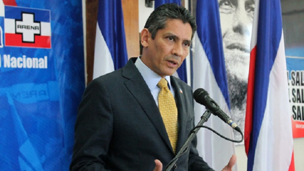 Presidente de ARENA asegura, sin pruebas, que algunos areneros se "vendieron al mejor postor" presidente-de-arena-asegura-sin-pruebas-que-algunos-areneros-se-vendieron-al-mejor-postor