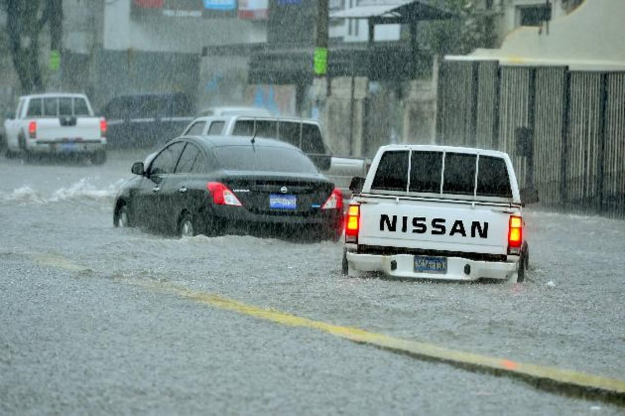 lluvias-de-fin-de-semana-causan-caos-e-inundaciones-en-calles-de-la-capital