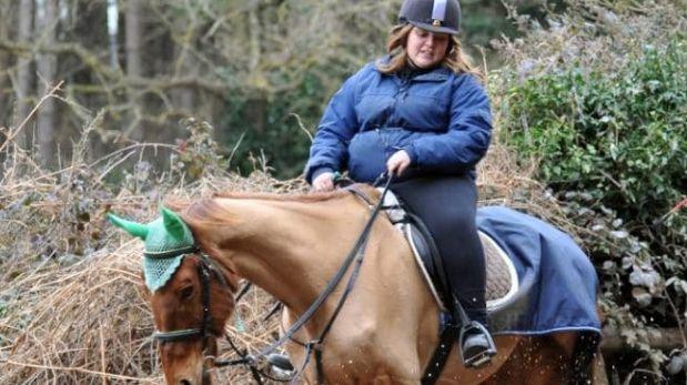 fotocastigan-a-jinete-por-publicar-foto-donde-se-revela-el-terrible-estado-de-salud-de-su-caballo