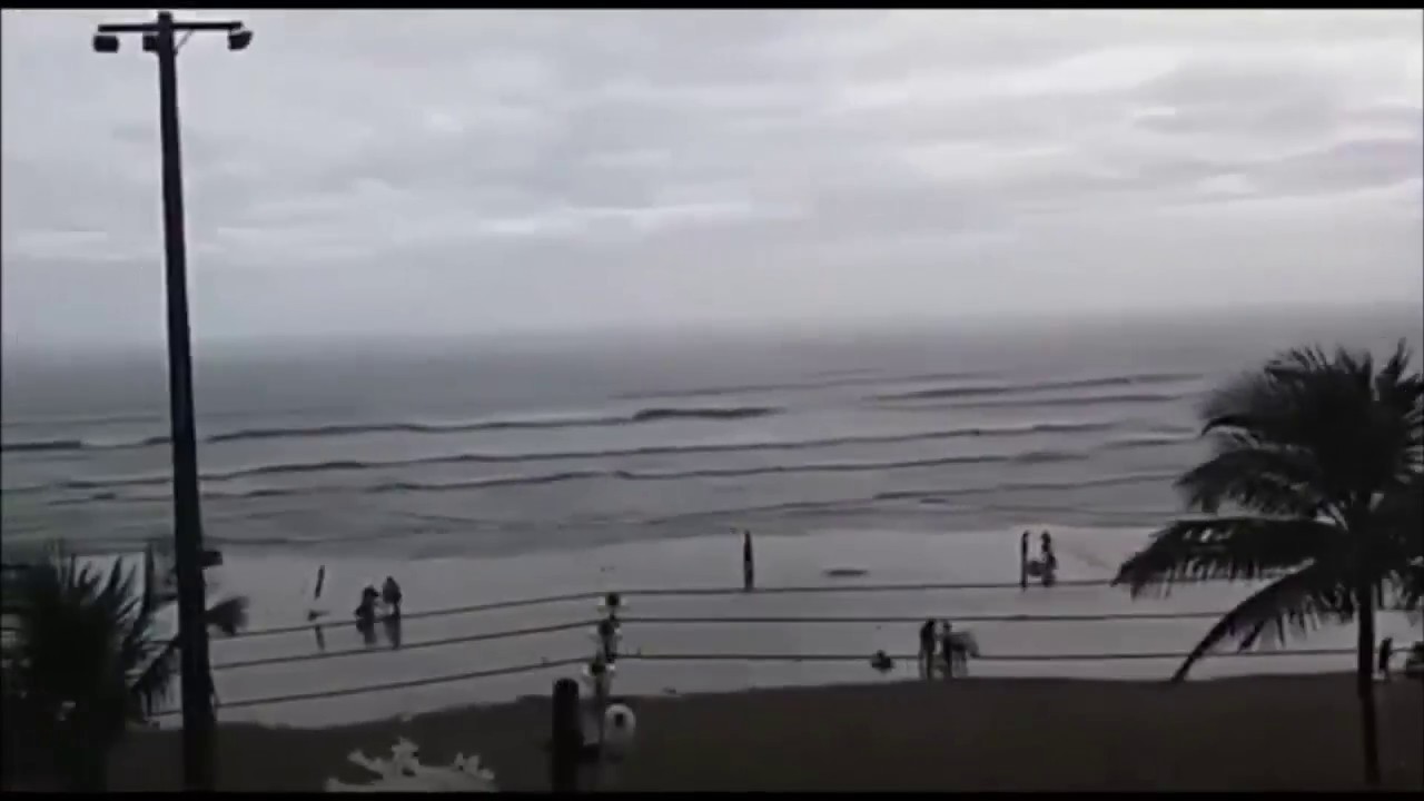 video-rayo-cae-sobre-una-joven-en-una-playa-de-brasil