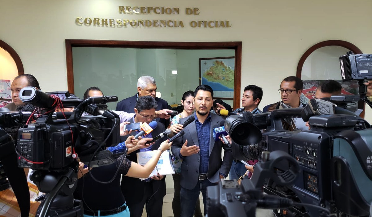 Solicitan extensión para que salvadoreños en el exterior puedan empadronarse y votar 2019 solicitan-extension-para-que-salvadorenos-en-el-exterior-puedan-empadronarse-y-votar-2019