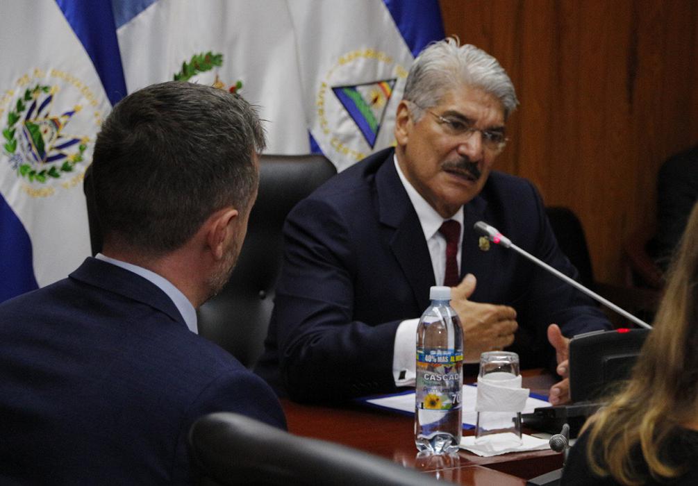 Norman Quijano: Si no se presenta a la comisión lo vamos a traer amarrado si es necesario norman-quijano-si-no-se-presenta-a-la-comision-lo-vamos-a-traer-amarrado-si-es-necesario