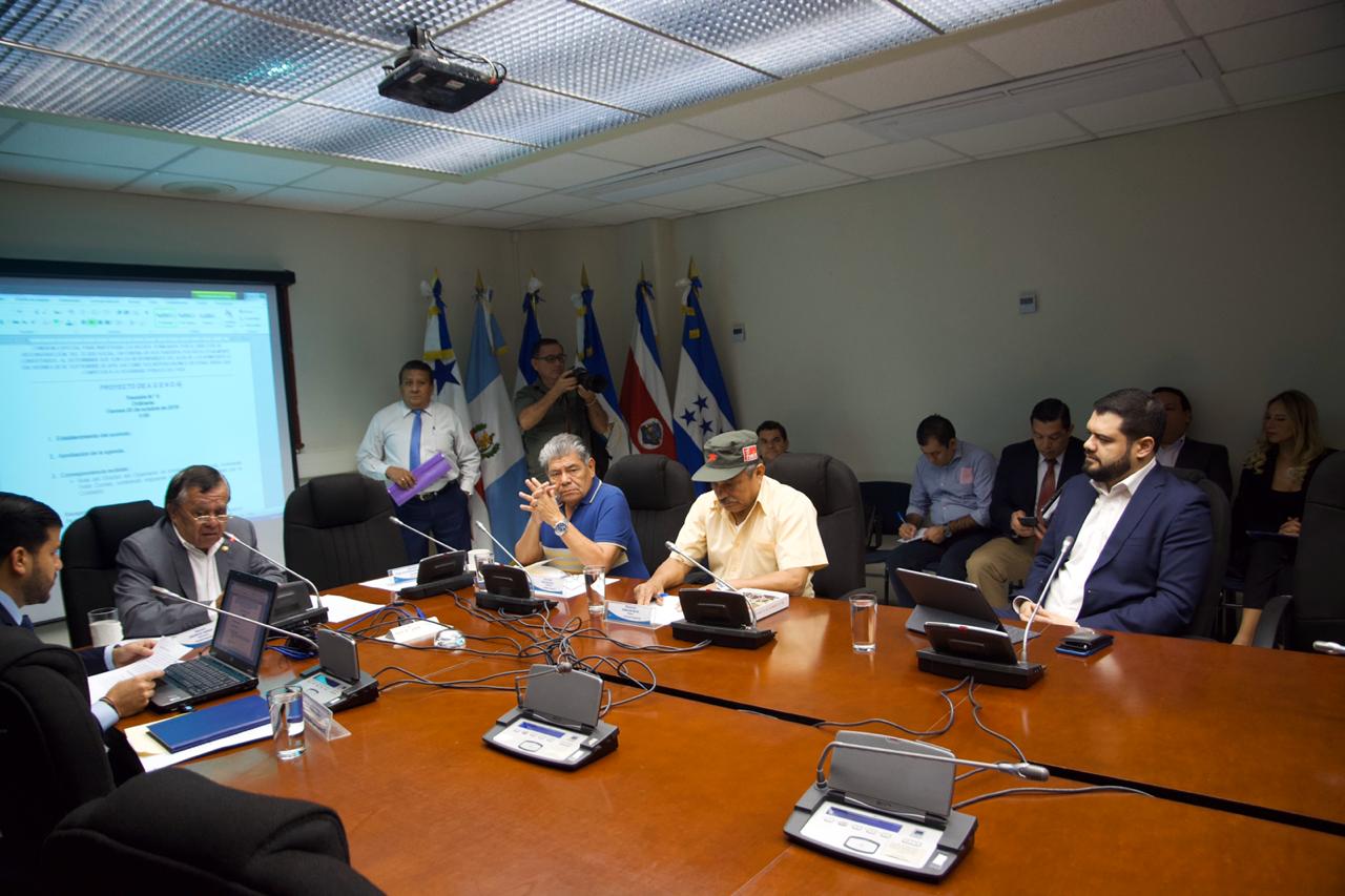 Ministro de Seguridad acusará formalmente a algunos políticos y empresarios por alza de homicidios ministro-de-seguridad-acusara-formalmente-a-algunos-politicos-y-empresarios-por-alza-de-homicidios