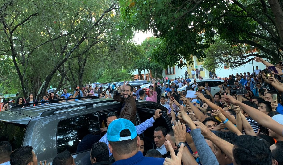 Nayib Bukele recibe multitudinario apoyo en la UES nayib-bukele-recibe-multitudinario-apoyo-en-la-ues