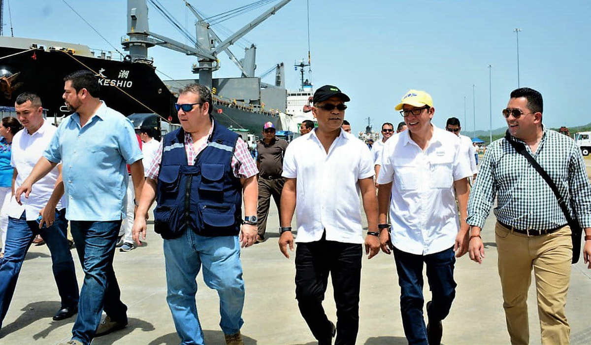 Administración del FMLN descuido los puertos y aeropuertos del país relegándolos en la región administracion-del-fmln-descuido-los-puertos-y-aeropuertos-del-pais-relegandolos-en-la-region