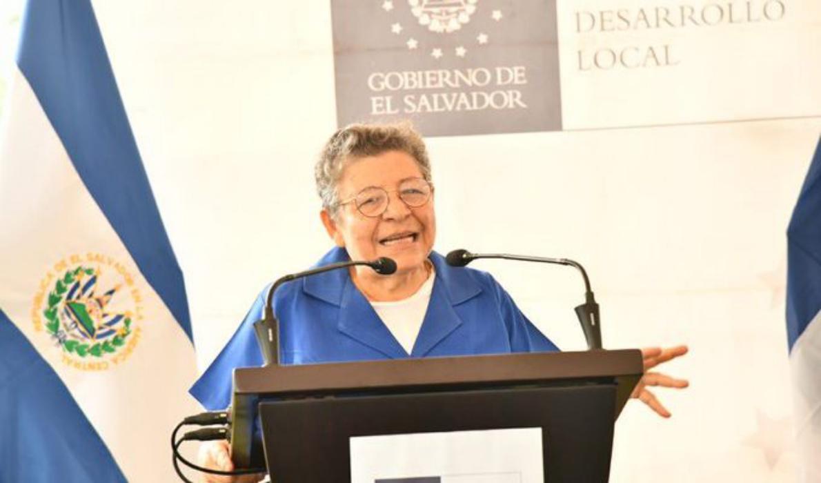 ministra-chichilco-es-lamentable-que-hayan-personas-que-ponen-obstaculos-al-buen-trabajo-del-gobierno