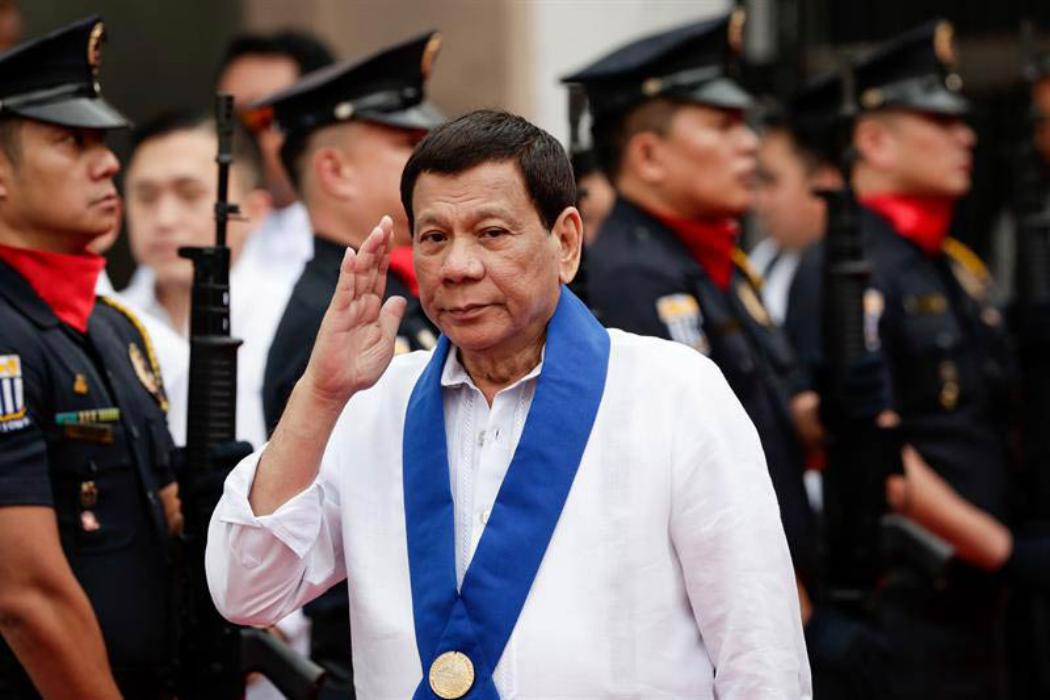 Presidente de Filipinas ordena "disparar a matar" a quienes violen cuarentena por COVID19 presidente-de-filipinas-ordena-disparar-a-matar-a-quienes-violen-cuarentena-por-covid19