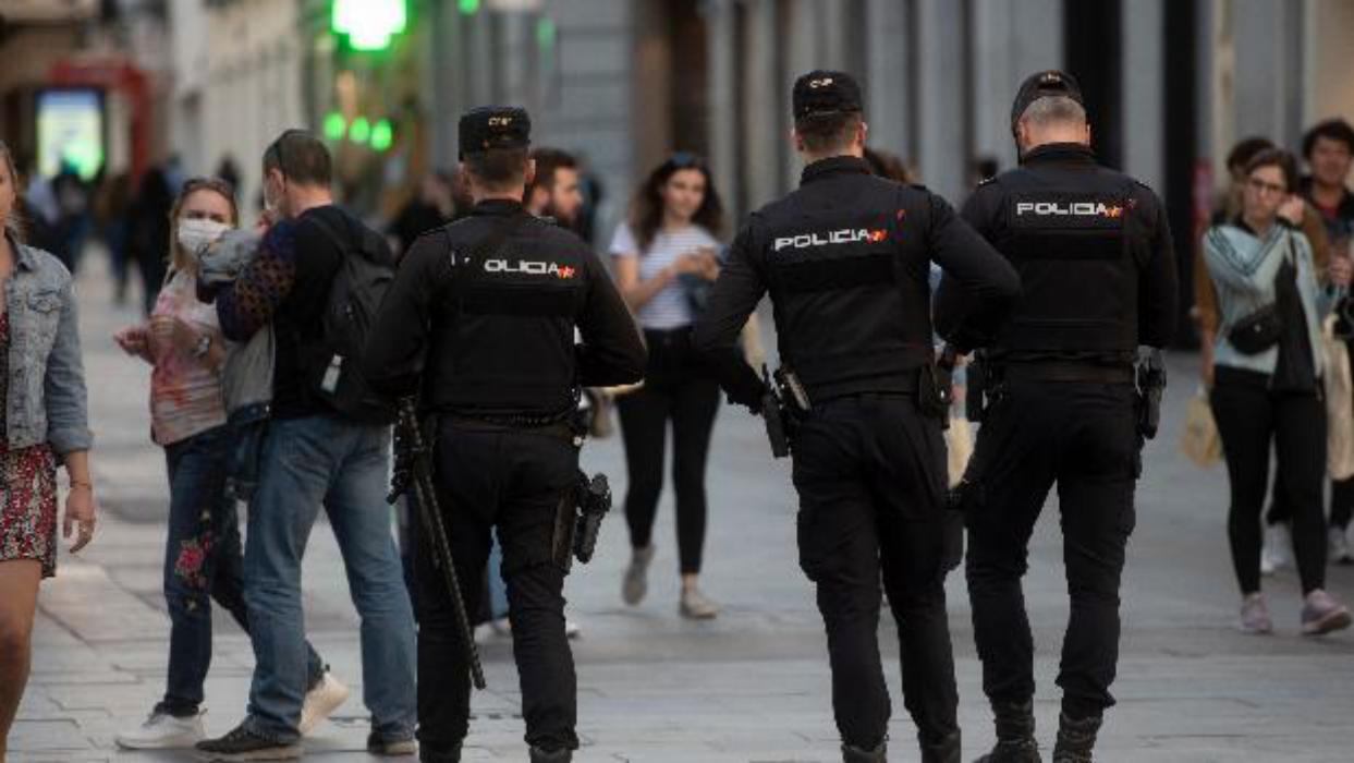 España restringe movilidad a ciudadanos y desplaza las Fuerzas de Seguridad ante #COVID19 espana-restringe-movilidad-a-ciudadanos-y-moviliza-fuerzas-de-seguridad-ante-covid19