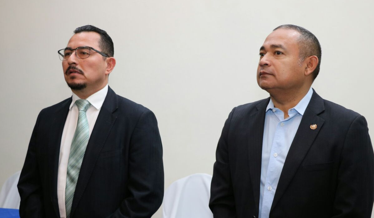 Bukele ordena destituir a exministro de Seguridad y exdirector de Penales que tenían plaza de asesor bukele-ordena-destituir-a-exministro-de-seguridad-y-exdirector-de-penales-que-tenian-plaza-de-asesor