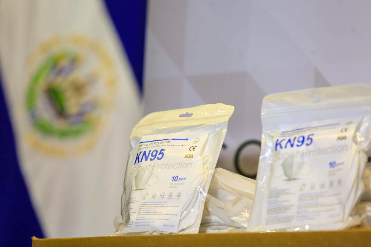 Financiera dona al Gobierno insumos para profesionales de la salud que enfrentan la emergencia por COVID19 financiera-dona-al-gobierno-insumos-para-profesionales-de-la-salud-que-enfrentan-la-emergencia-por-covid19