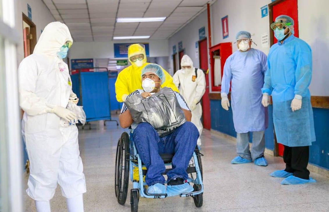 Tres salvadoreños más lograron hoy vencer al coronavirus en el Hospital San Rafael dos-salvadorenos-mas-lograron-hoy-vencer-al-coronavirus-en-el-hospital-san-rafael