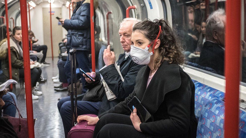 En Italia, el transporte público es considerado principal factor de la aceleración de contagios COVID19 en-italia-el-transporte-publico-es-considerado-principal-factor-de-la-aceleracion-de-contagios-covid19