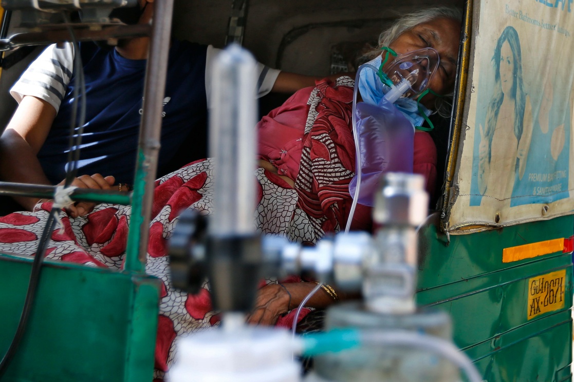 El oxígeno para pacientes COVID19 se termina en los hospitales de India, miles de vidas están en peligro el-oxigeno-para-pacientes-covid19-se-termina-en-los-hospitales-de-india-miles-de-vidas-estan-en-peligro