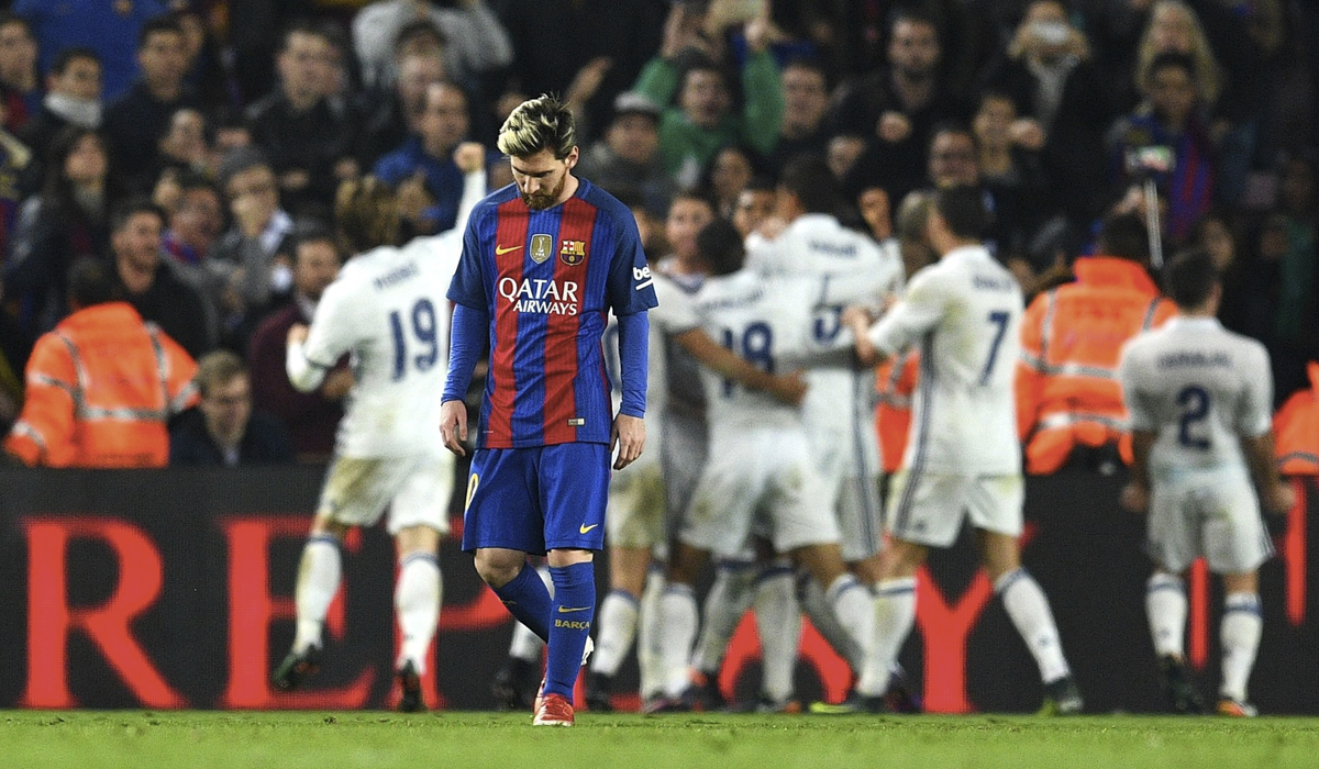 el-clasico-espanol-termina-en-empate-el-madrid-continua-de-lider-y-con-el-invicto