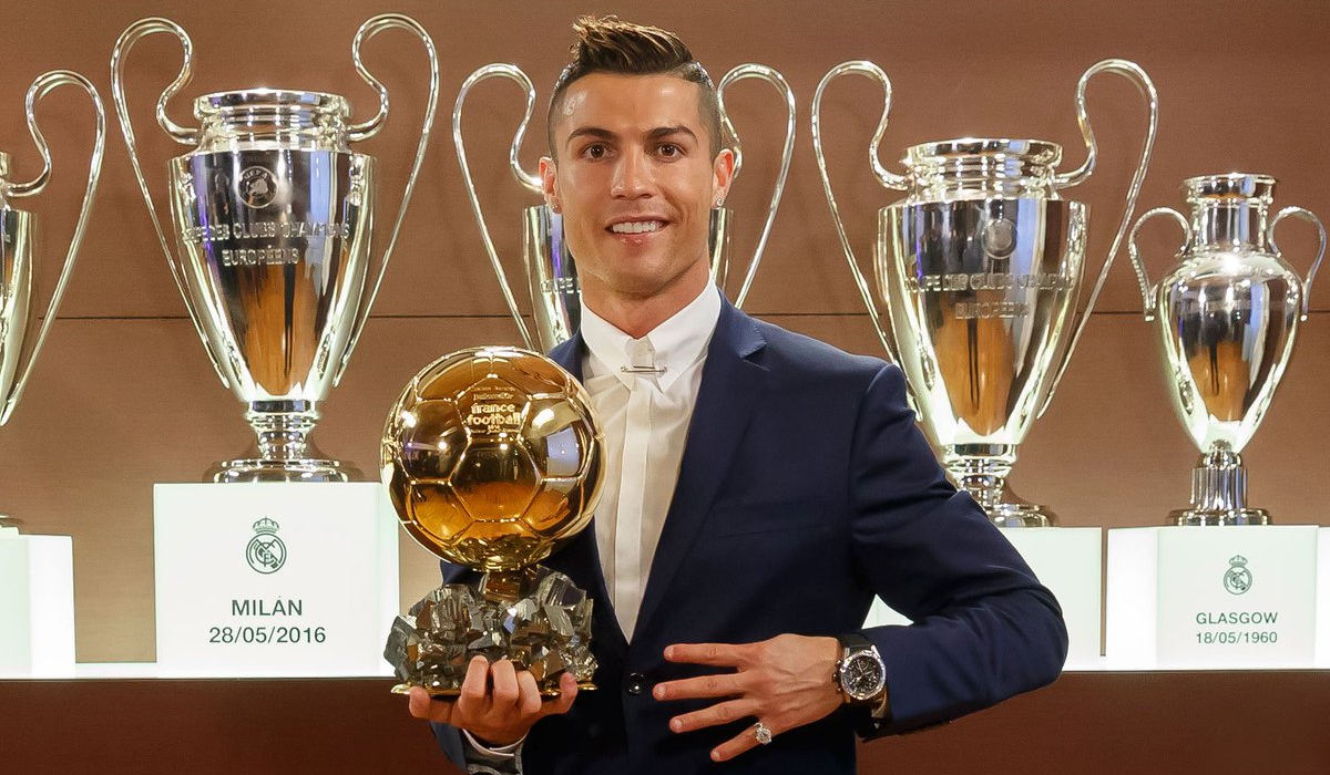 cristiano-ronaldo-gana-su-cuarto-balon-de-oro