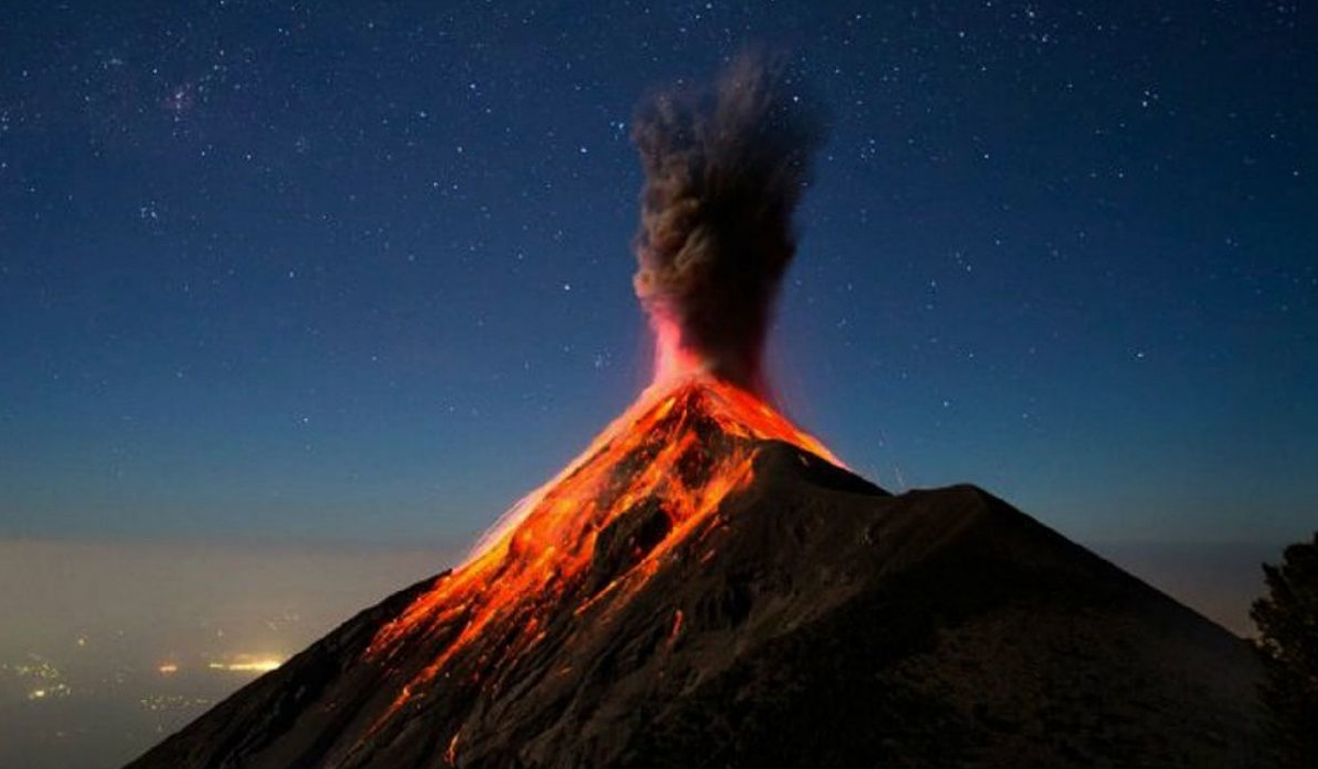 Alerta roja y tres mil evacuados por nueva erupción del Volcán de Fuego en Guatemala alerta-roja-y-tres-mil-evacuados-por-nueva-erupcion-del-volcan-de-fuego-en-guatemala