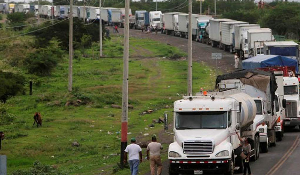 Continúan retrasos y millonarias pérdidas en las fronteras debido a los fallos en Aduanas continuan-retrasos-y-millonarias-perdidas-en-las-fronteras-debido-a-los-fallos-en-aduanas
