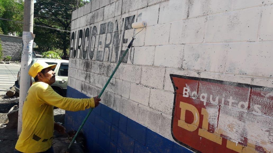 Proceden a borrar nombre del Chato Vargas de una escuela pública en Morazán proceden-a-borrar-nombre-del-chato-vargas-de-una-escuela-publica-en-morazan