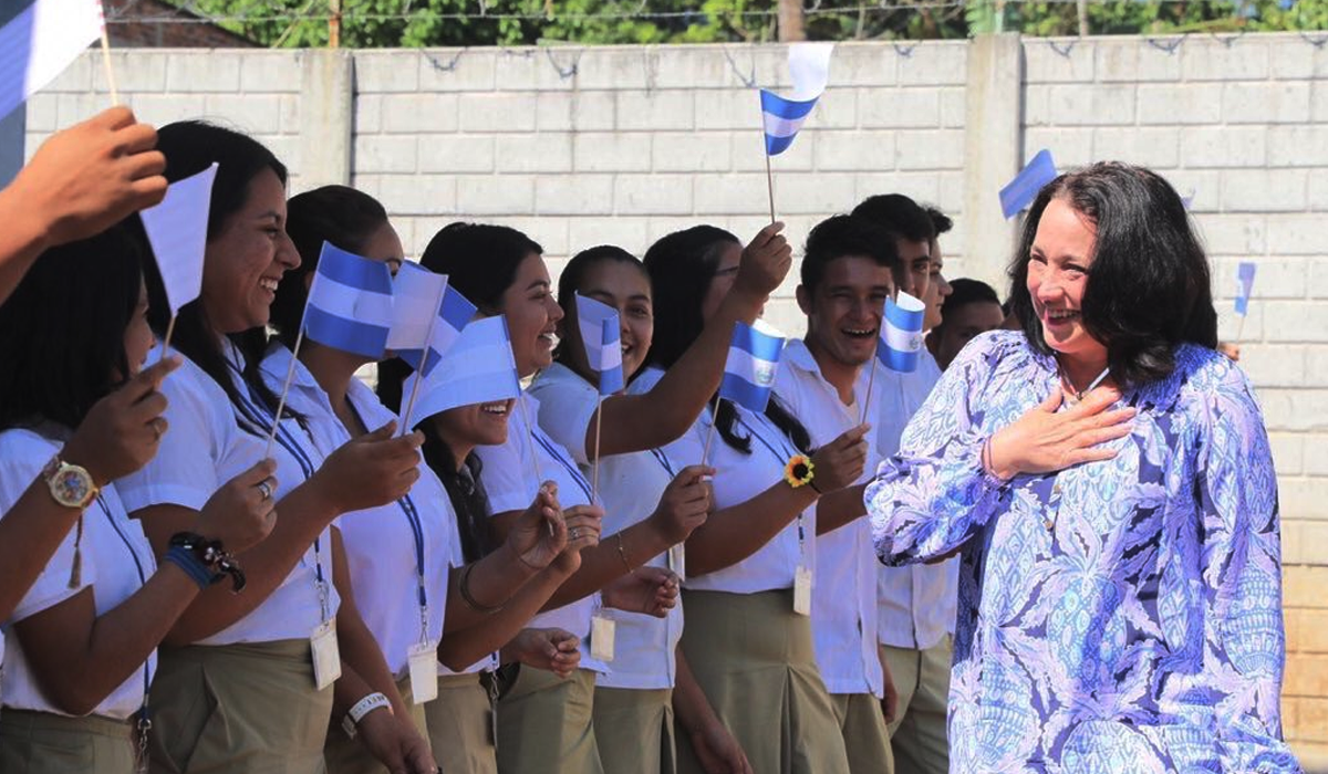 Bukele: Manes no solo fue embajadora de EEUU en El Salvador, fue nuestra embajadora ante el mundo bukele-manes-no-solo-fue-embajadora-de-eeuu-en-el-salvador-fue-nuestra-embajadora-ante-el-mundo