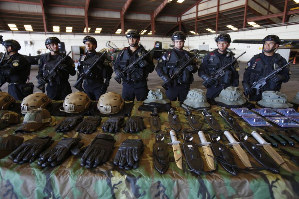 Defensa hace segunda entrega del equipo de protección a la FAES defensa-hace-segunda-entrega-del-equipo-de-proteccion-a-la-faes